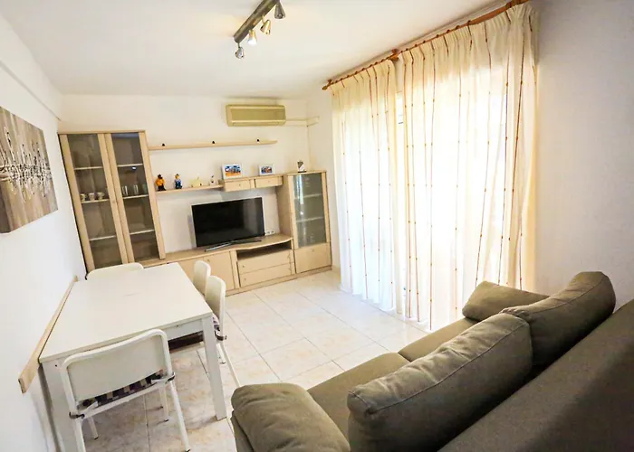 Litoral Costa Dorada - Mar Azul Only Families Apartment *