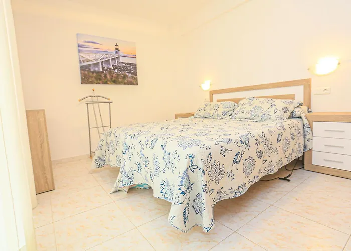 Litoral Costa Dorada - Mar Azul Only Families Apartment *